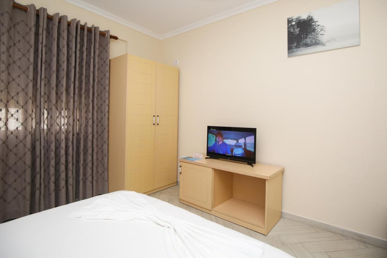 Hotel Summer Stars Vlorë Eksteriør bilde